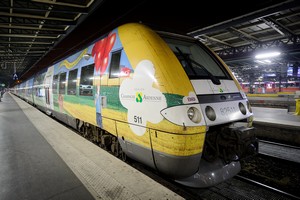 Transilien à quai en gare de Paris-Est