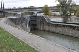 Quais de Loire à Orléans | DIRECTION REGIONALE DE L'ENVIRONNEMENT, DE L'AMENAGEMENT ET DU LOGEMENT CENTRE-VAL DE LOIRE