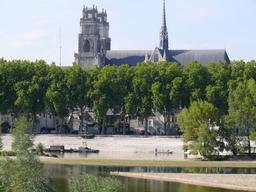 La cathédrale d'Orléans (Loiret) | DIRECTION REGIONALE DE L'ENVIRONNEMENT, DE L'AMENAGEMENT ET DU LOGEMENT CENTRE-VAL DE LOIRE