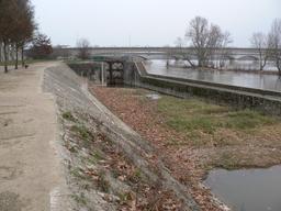 Quais de Loire à Orléans (Loiret) | DIRECTION REGIONALE DE L'ENVIRONNEMENT, DE L'AMENAGEMENT ET DU LOGEMENT CENTRE-VAL DE LOIRE
